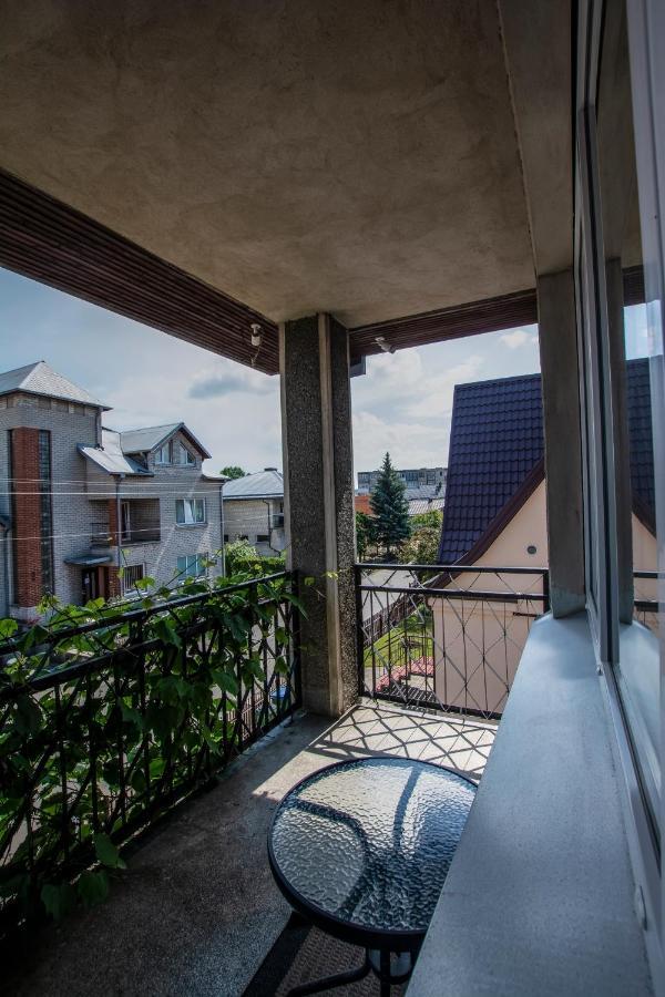 Regina House Hotel Kaunas Buitenkant foto